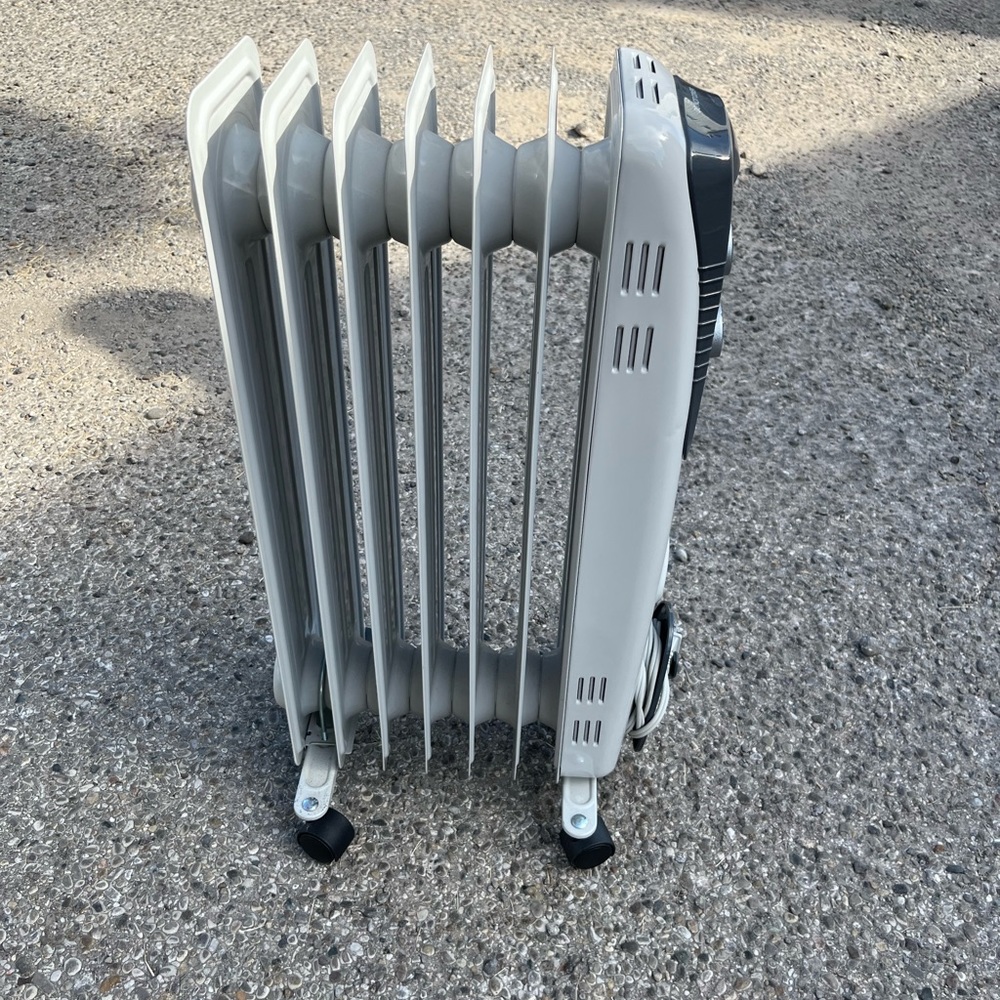 Stand alone Motorola space used heater, works perfect